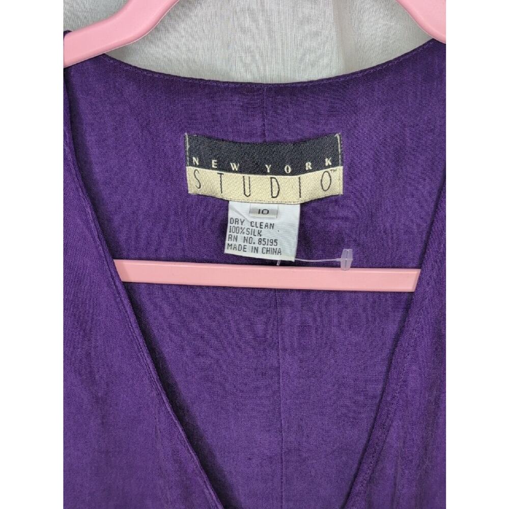 Vintage 100% Silk Wrap Dress in a deep plum purple hue - Picture 2 of 7
